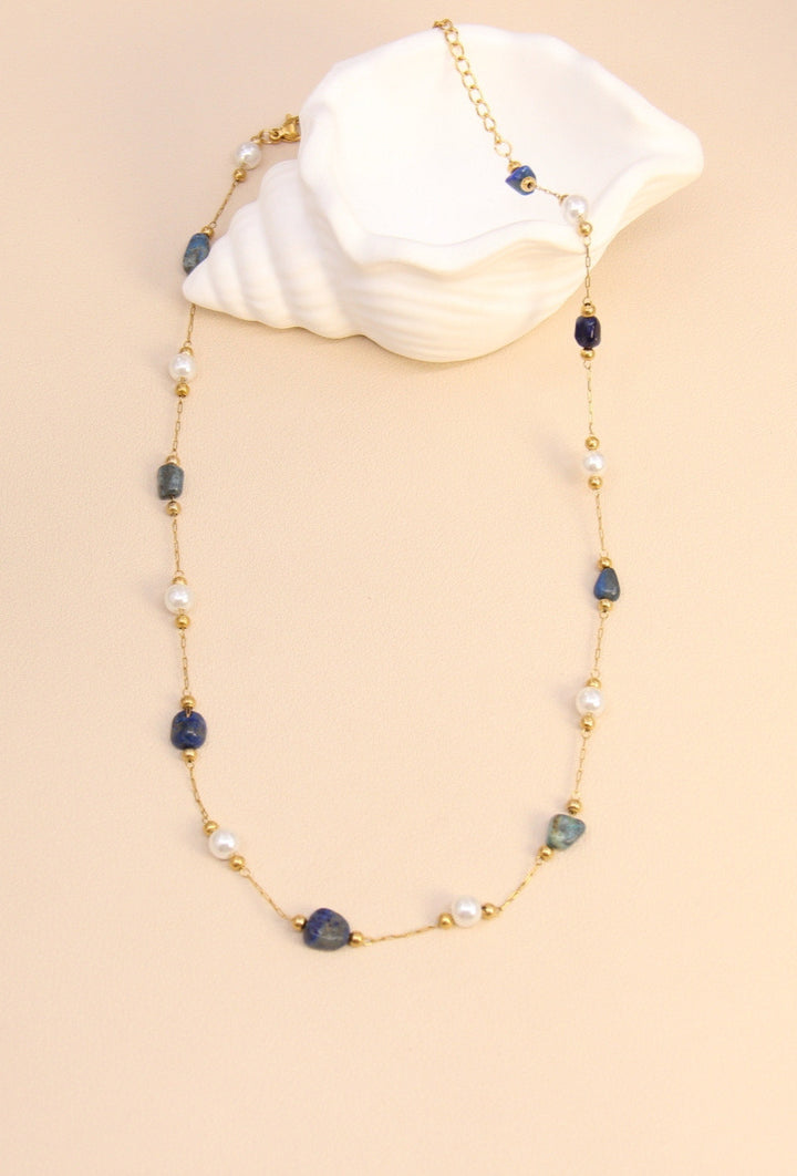 Collier perles pierres lapis-lazuli doré