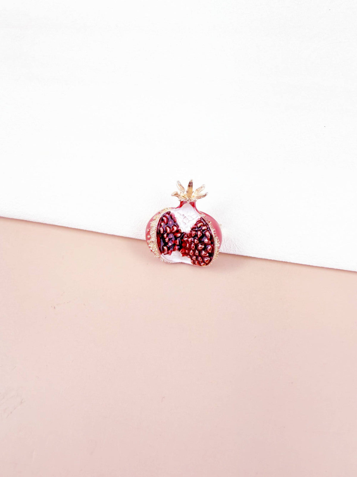 Broche grenade