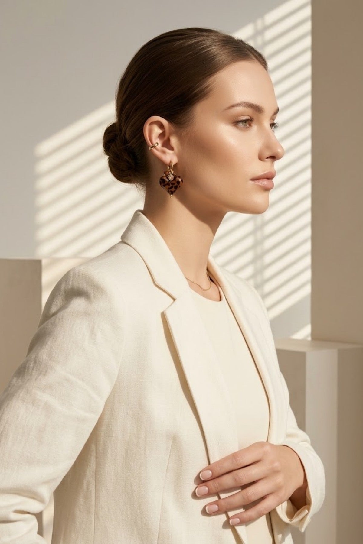 Boucles d'oreilles créoles dorées breloque cœur motif léopard