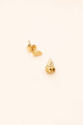Boucles d'oreilles mini puces feuille dorée