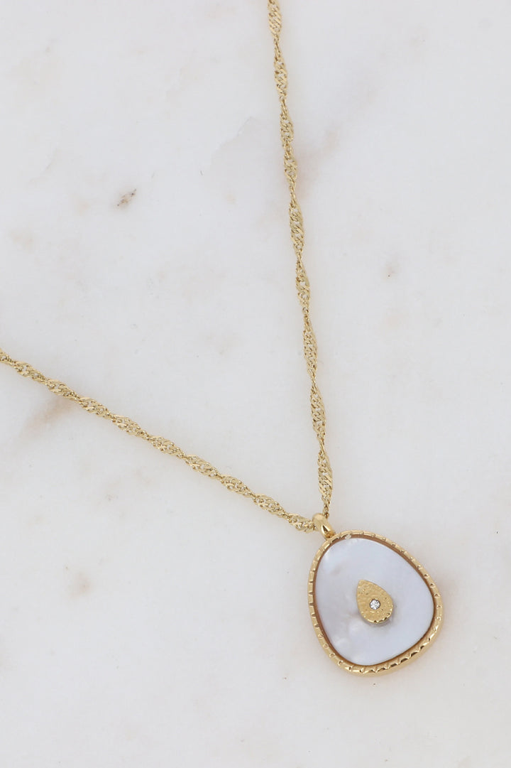 Collier chaîne torsadée dorée pendentif pierre naturelle nacre et goutte cristal