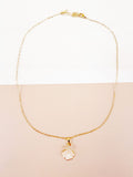 Collier pendentif coquillage nacré doré