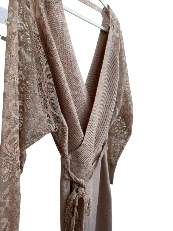 Golden Days Paris beige rosé knit dress with lace sleeves, V-neck, and tie waist.