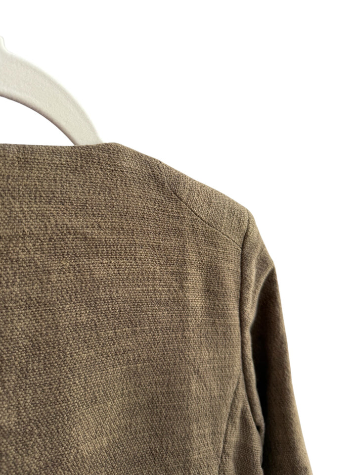 Massimo Dutti structured brown textured jacket with zip closure and round neck. Size 36.