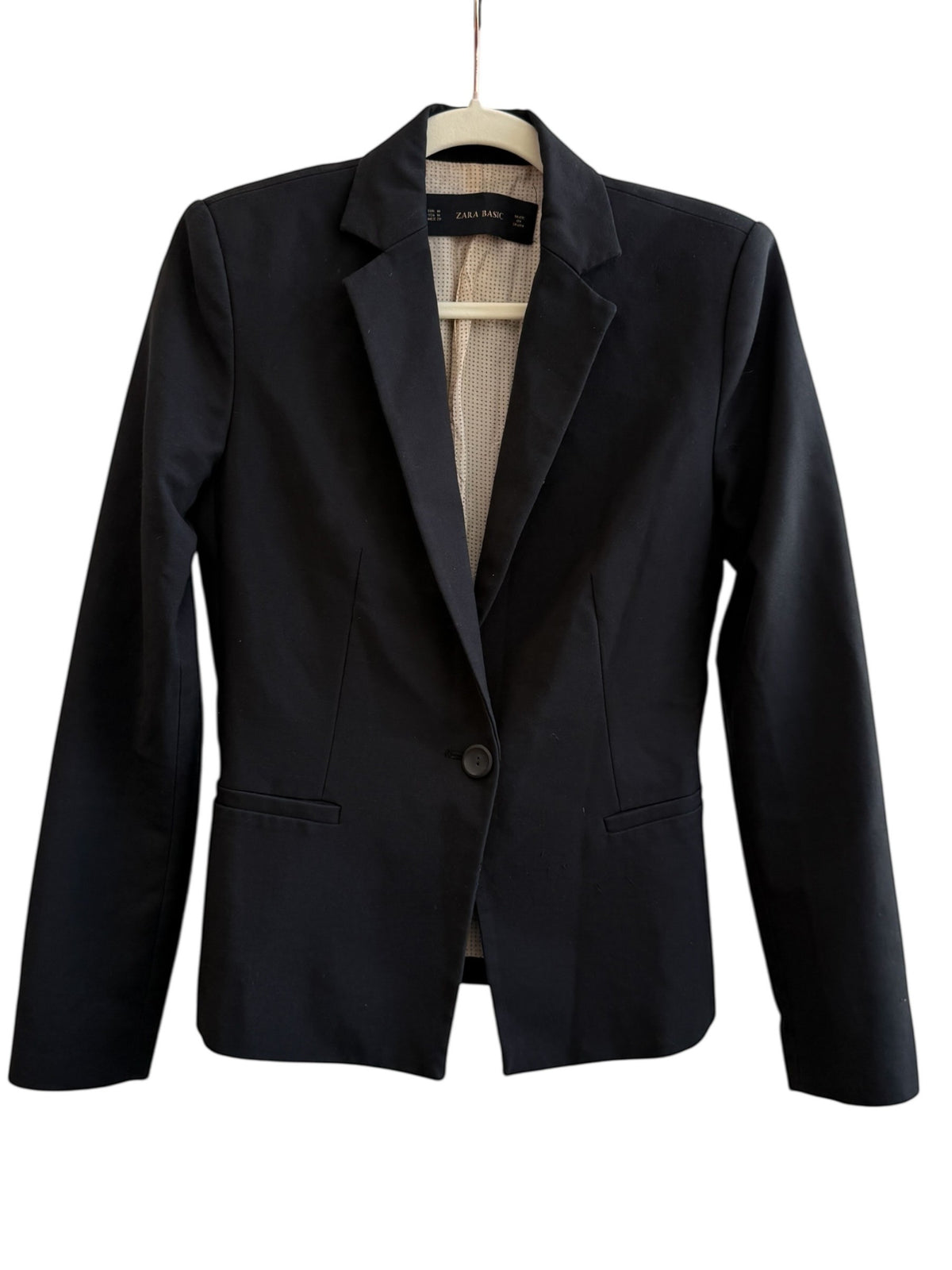 ReTrend black Zara blazer, size M, with tailored collar, single button closure, and beige lining.