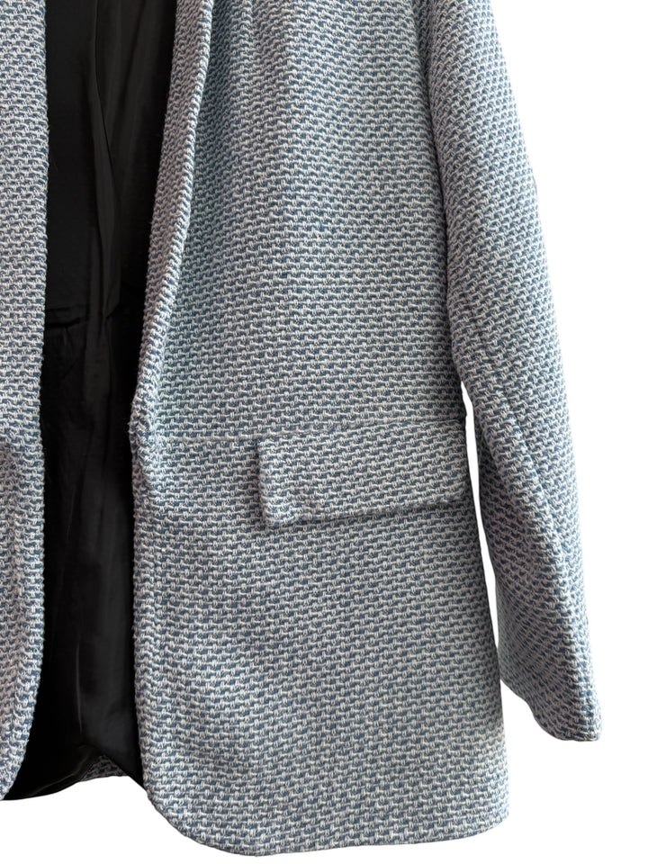 ReTrend blue and white textured blazer, size S, with shawl collar and flap pockets. Straight cut, unlined.