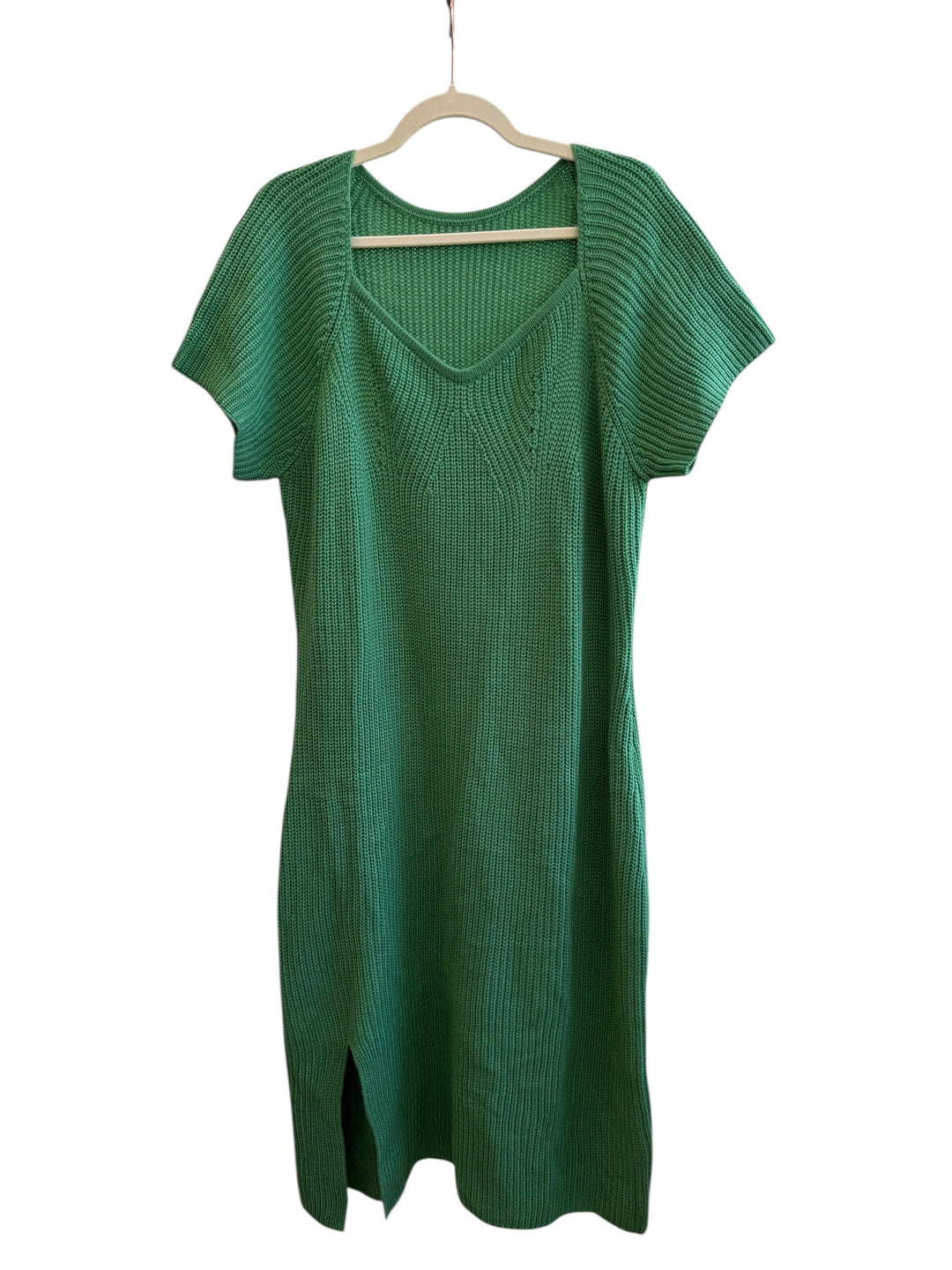 ReTrend green knit midi dress with V-neck, short sleeves, and side slit. Size XL.