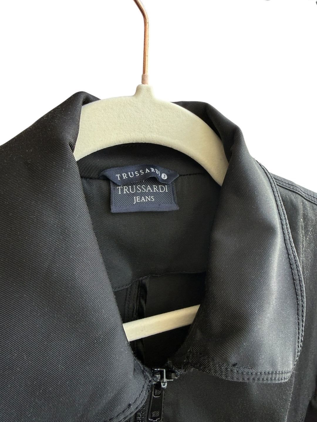 ReTrend black Trussardi Jeans structured jacket with zip closure and classic collar, size M.