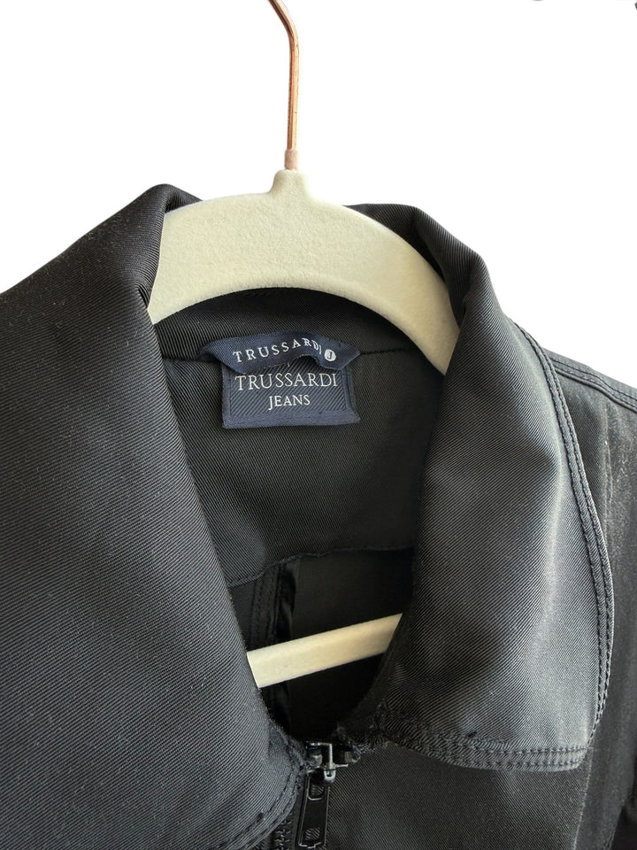 ReTrend black Trussardi Jeans structured jacket with zip closure and classic collar, size M.