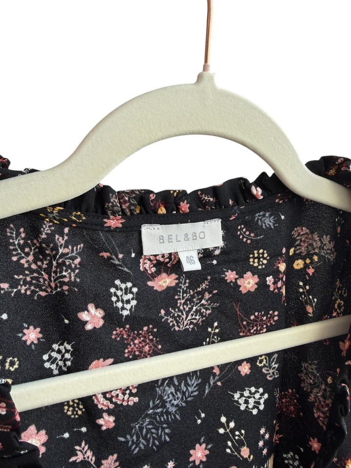ReTrend BEL&amp;BO black floral print blouse, size 46, with ruffled collar and tie closure. Fluid cut, 3/4 sleeves, 100% polyester.