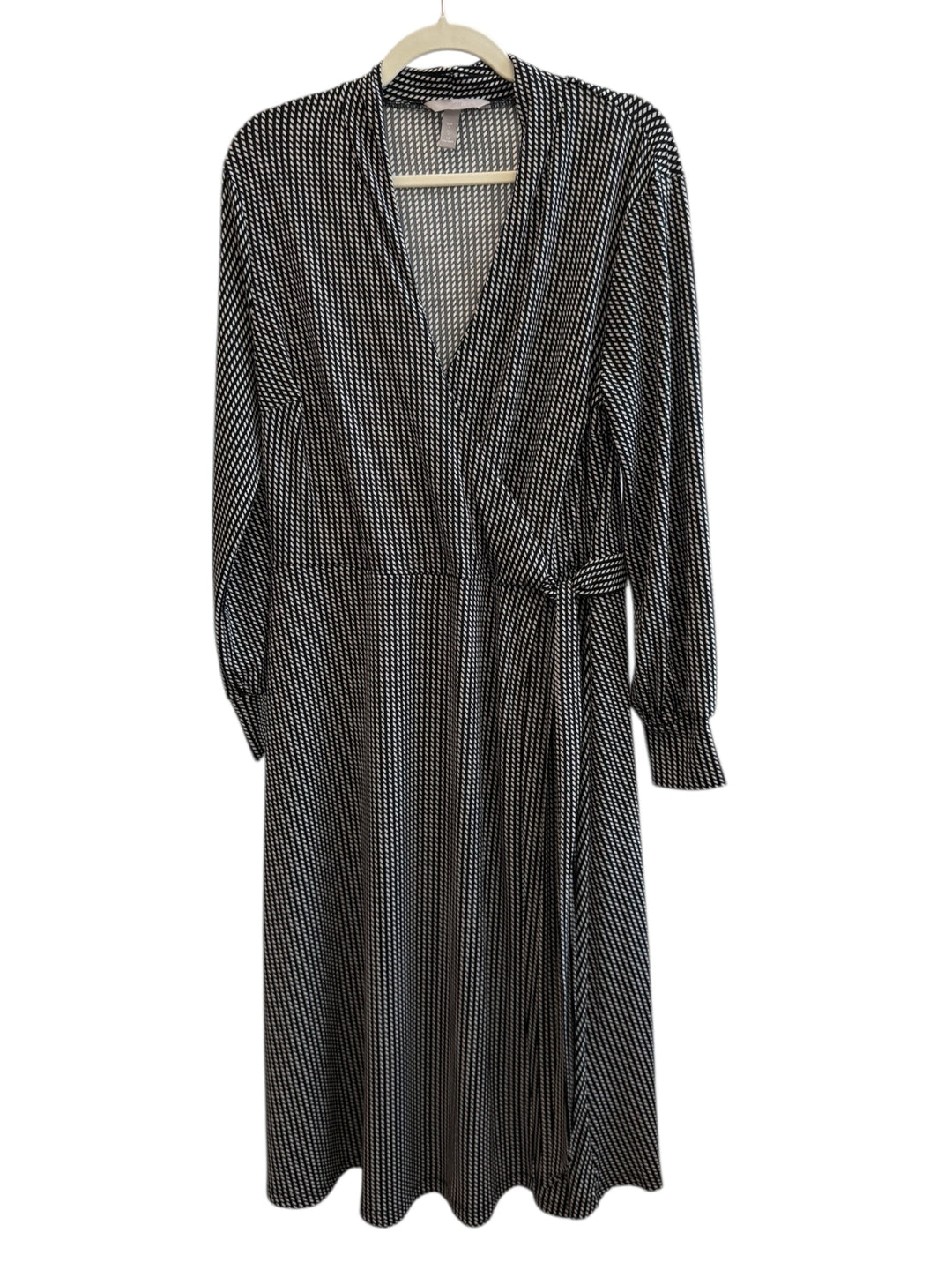 ReTrend black and ecru graphic print wrap dress, size L, V-neck, long sleeves, midi length.