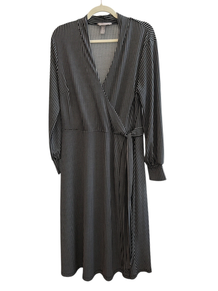 ReTrend black and ecru graphic print wrap dress, size L, V-neck, long sleeves, midi length.