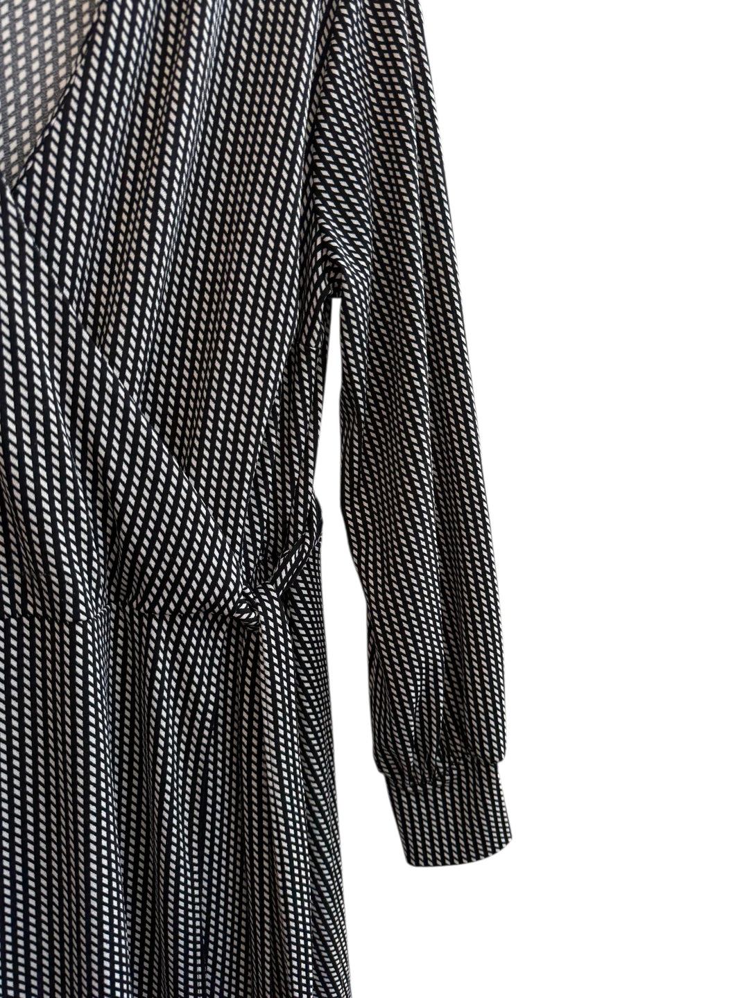 ReTrend black and ecru graphic print wrap dress, size L, with V-neck and tie waist.