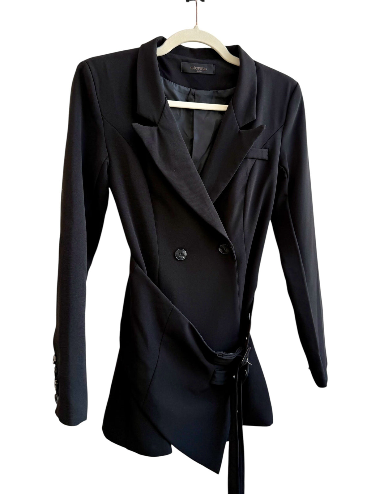 ReTrend black structured blazer with integrated belt, tailored fit, double-breasted, and decorative sleeve buttons. Size S.