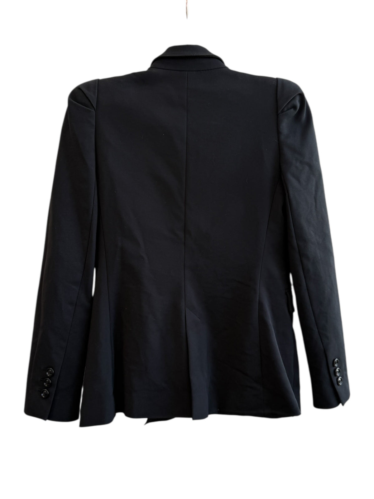 ReTrend black tailored blazer with structured shoulders, button closure, and flap pockets. Classic fit, smooth fabric.