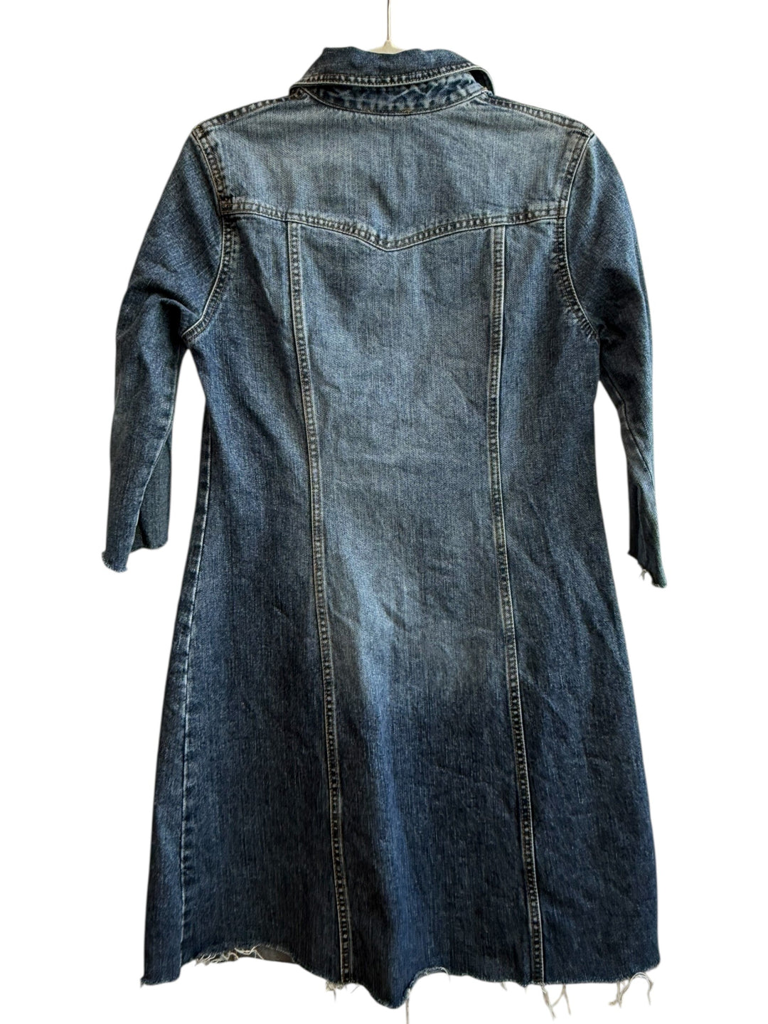 Retrend blue denim dress with 3/4 sleeves, snap buttons, chest pockets, and frayed hem. Size 38.