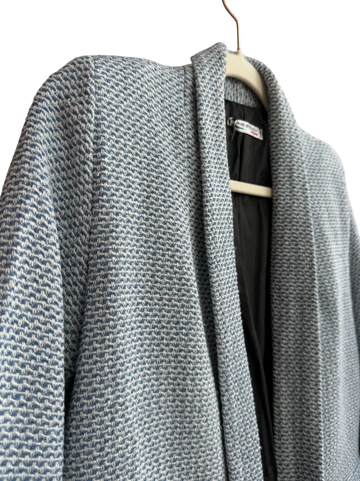 Retrend blue and white textured blazer, size S, with shawl collar and flap pockets. Made in Italy.