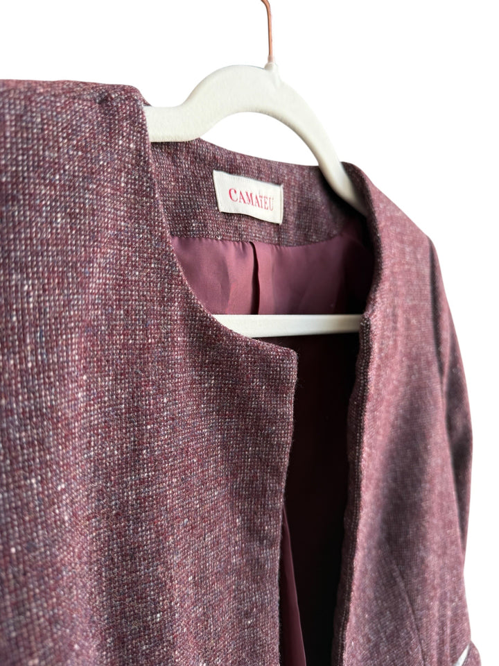 Retrend Camaïeu burgundy marled textured blazer, size 36, with round neck and faux leather pocket trim.