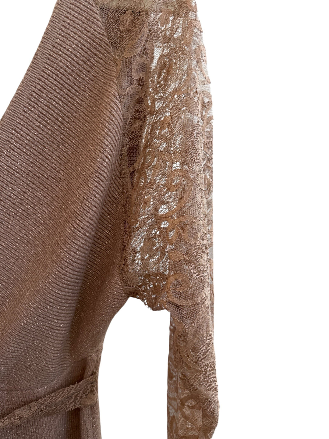 Retrend Golden Days beige rosé knit dress with lace sleeves and tie waist.