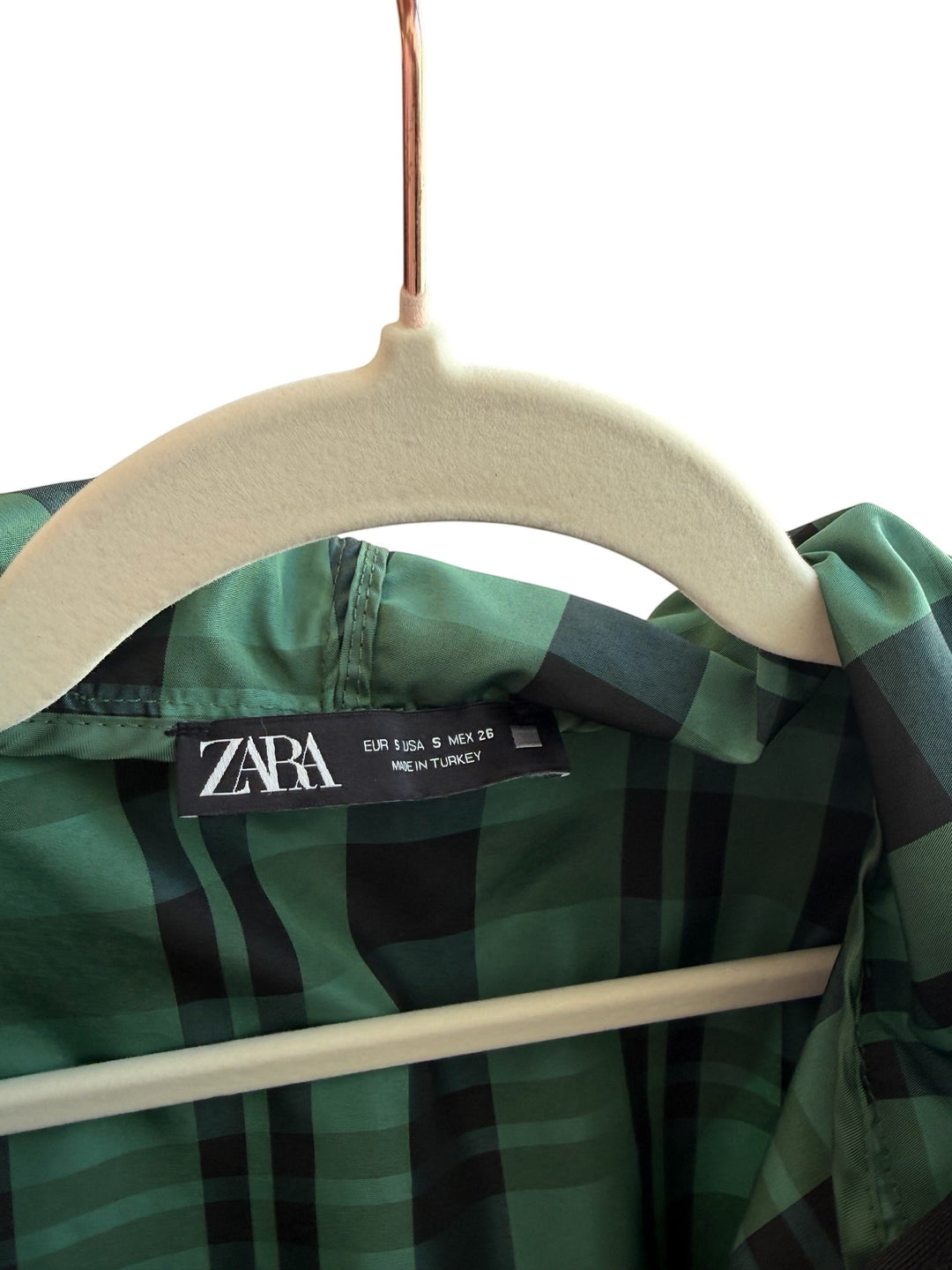 ReTrend green and black plaid lightweight jacket with hood, size S. Features zip closure and wide cut.