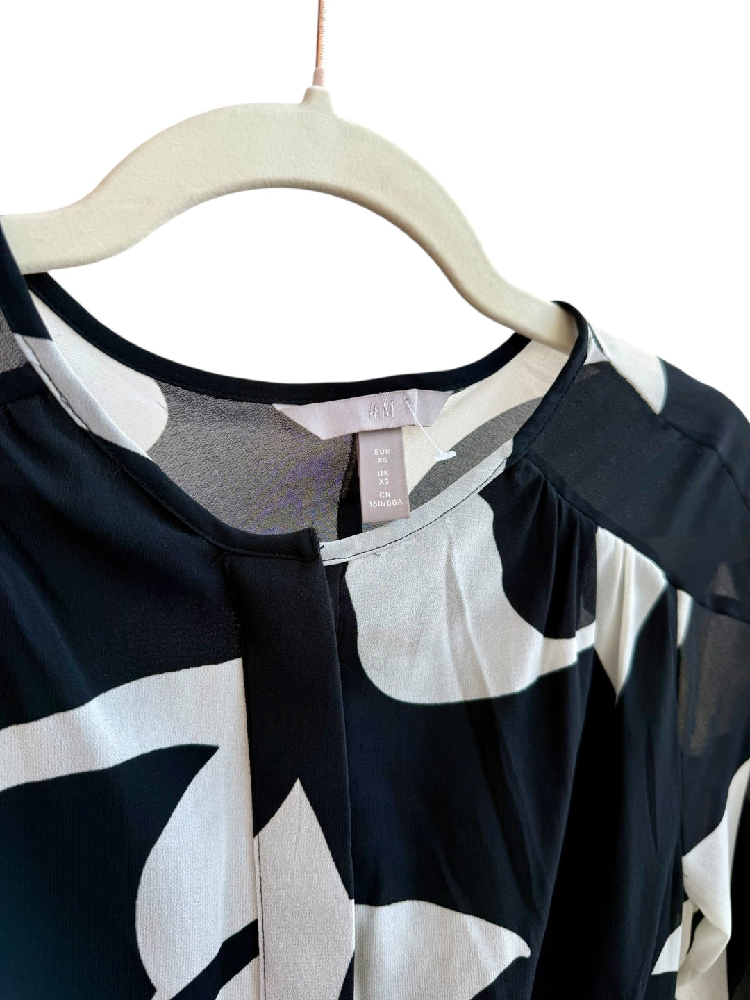 ReTrend H&amp;M black and ecru graphic print flowing dress with sheer sleeves and tie waist, size XS.