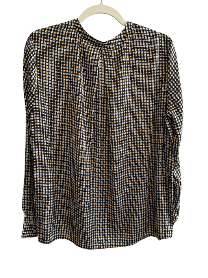 ReTrend black, beige, and camel houndstooth print fluid blouse with tunic collar and long sleeves.