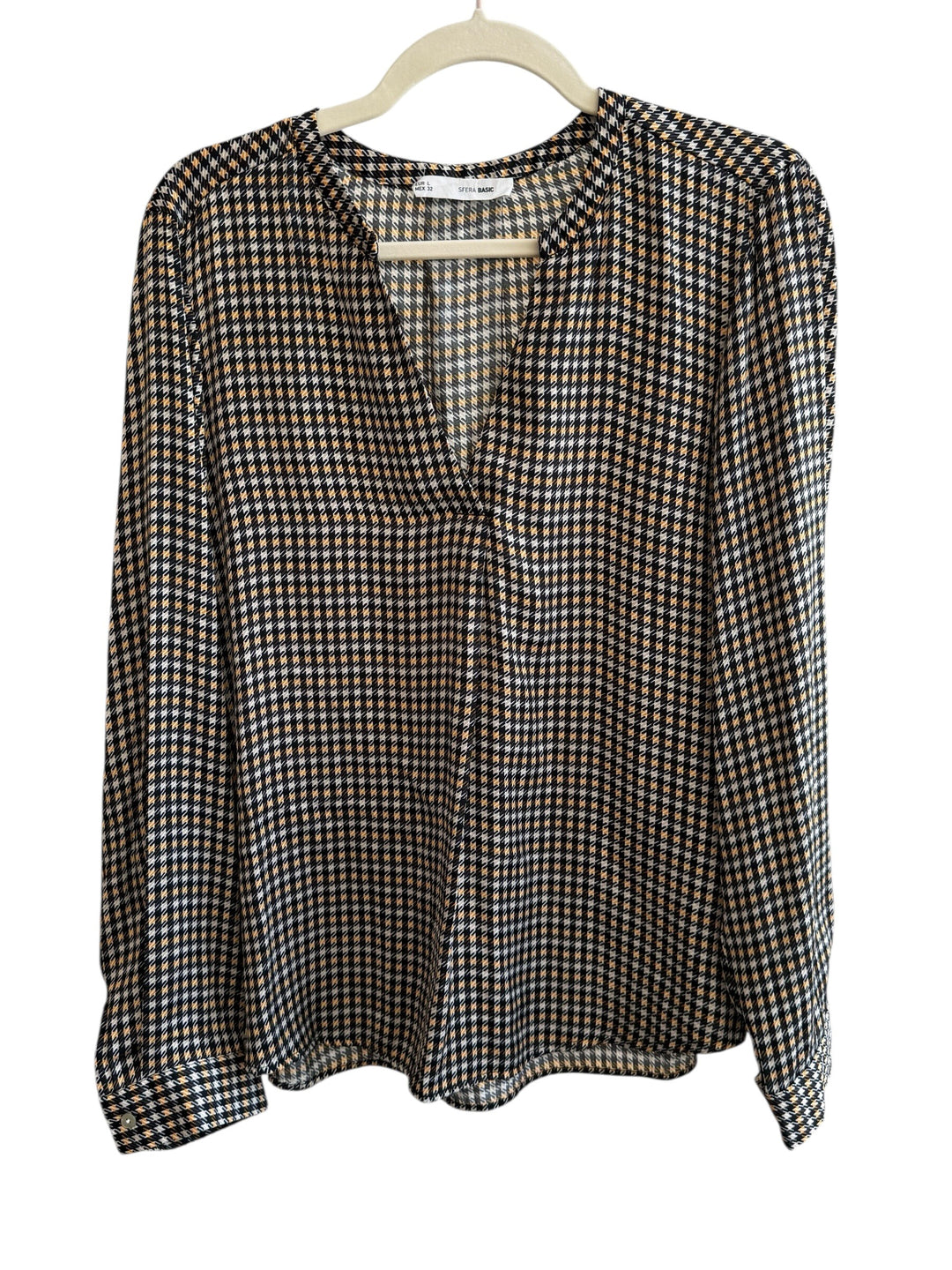 Retrend black, beige, and camel houndstooth print blouse with tunic collar and long sleeves. Size L.