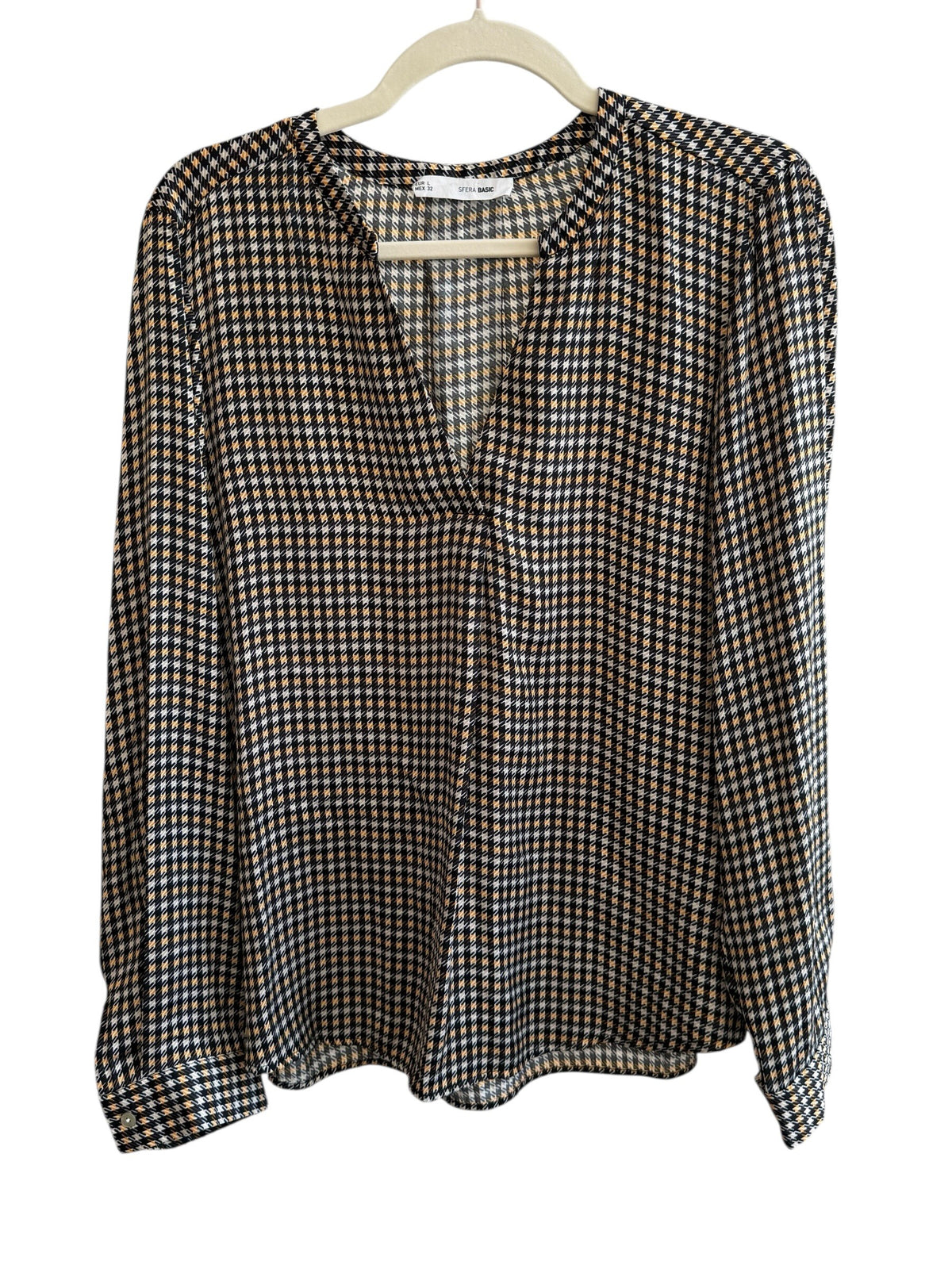 Retrend black, beige, and camel houndstooth print blouse with tunic collar and long sleeves. Size L.
