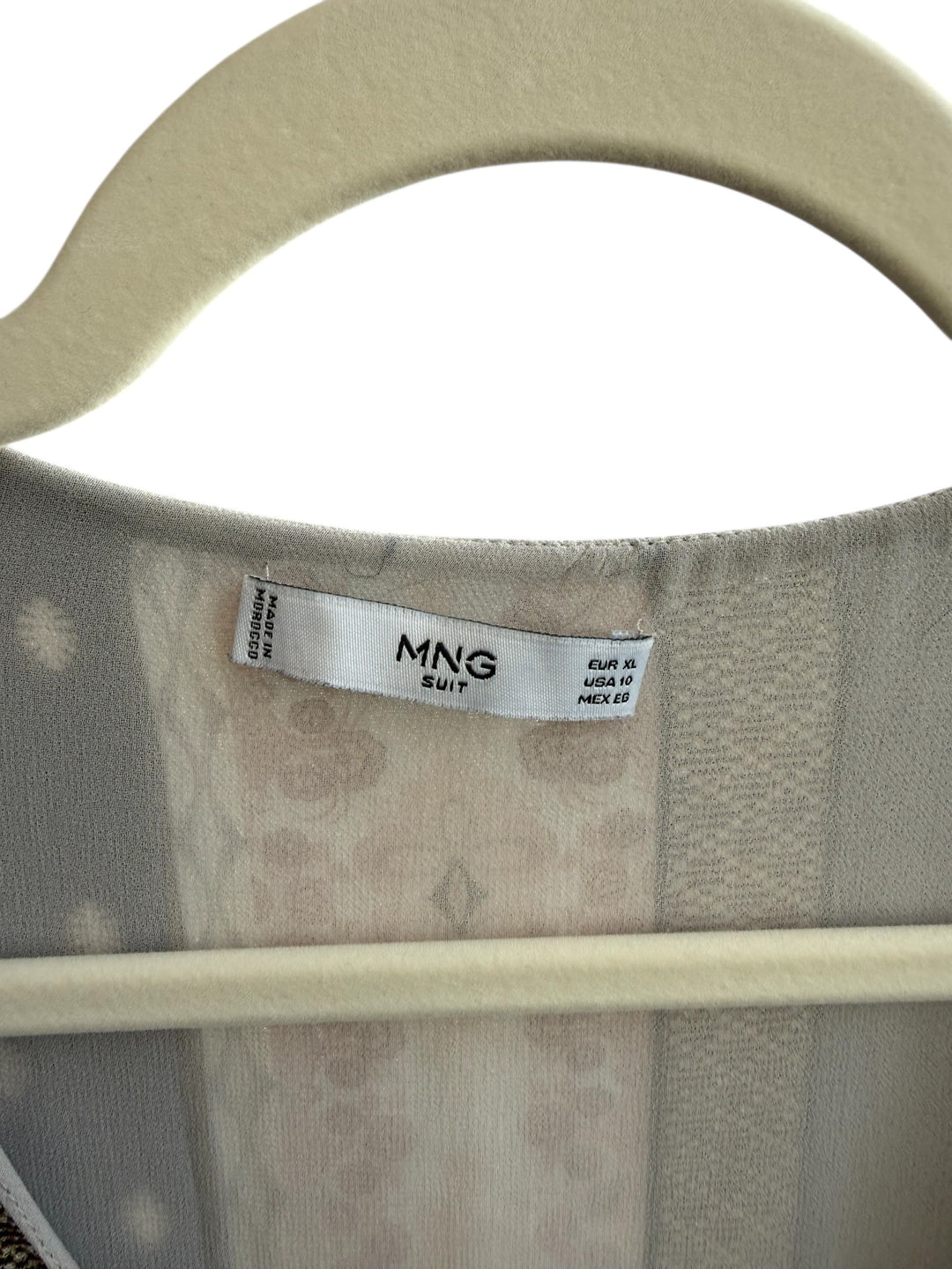 Mango fluid dress L/XL with patchwork print in neutral tones, V-neck, 3/4 sleeves, bohemian chic style.
