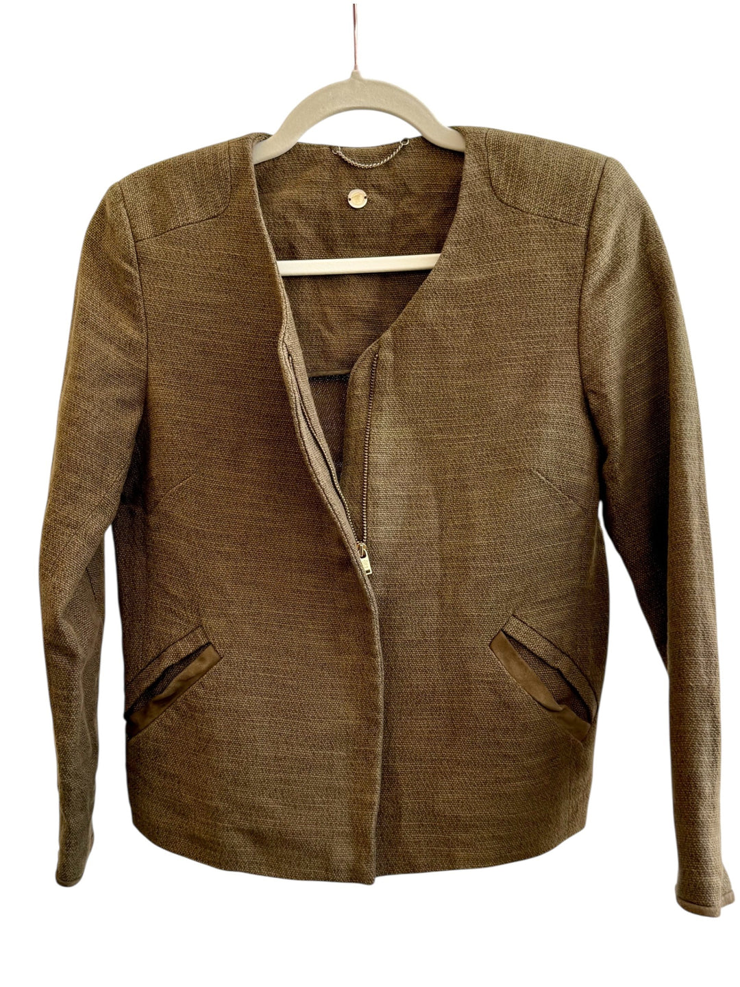 Massimo Dutti brown textured short jacket with zip closure and leather trim pockets. Size 36.