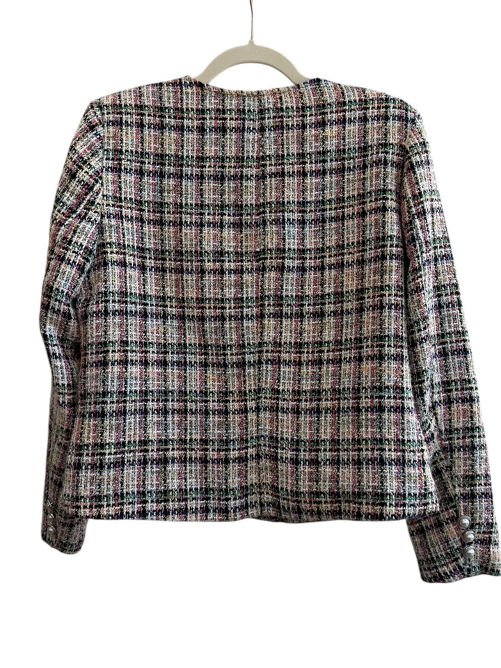 ReTrend multicolore tweed jacket, size S, with pearl button details and decorative pockets. Chic, timeless style.