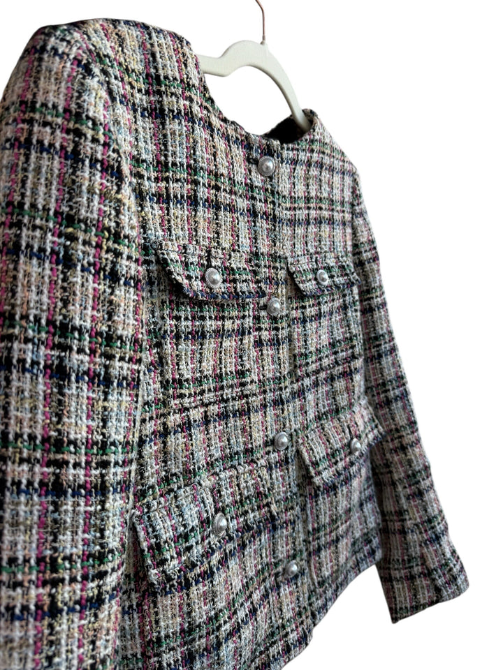 ReTrend multicolore tweed jacket, size S, with pearl button details and decorative pockets. Chic, timeless style.