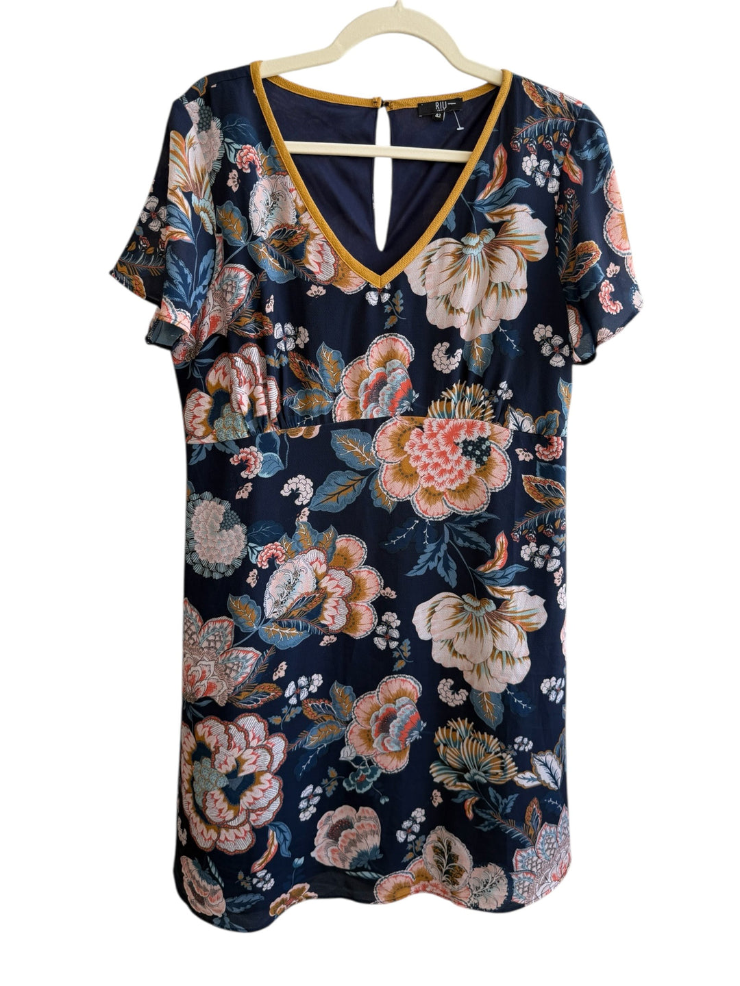 ReTrend navy blue floral print midi dress with V-neck and short sleeves, size 42.