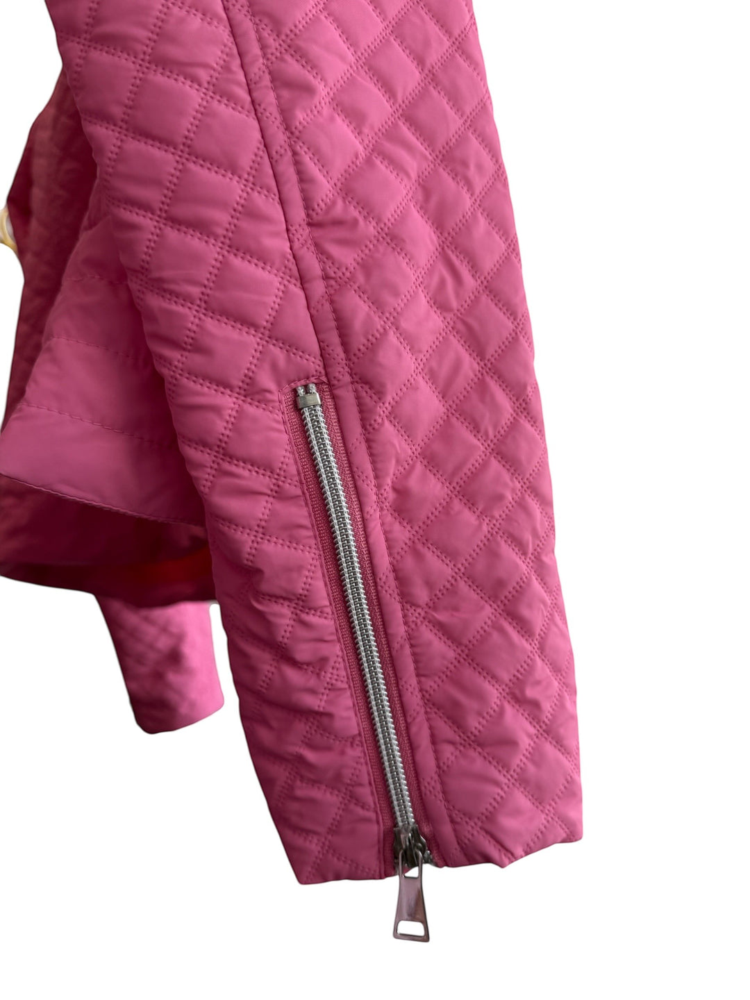 ReTrend pink quilted short jacket with asymmetric zip closure and zip details on sleeves, size S.