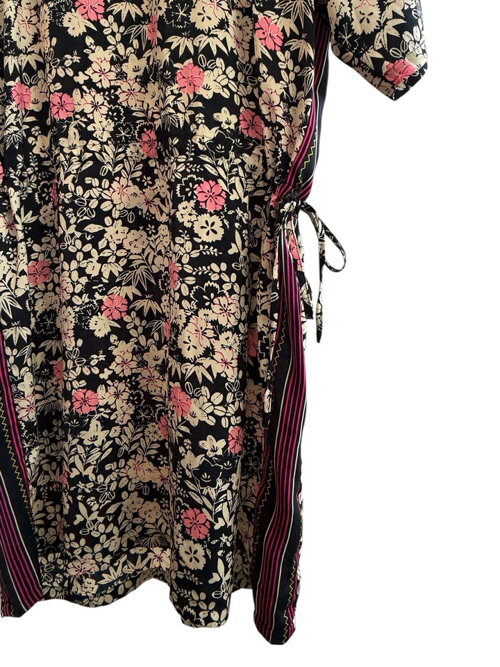 ReTrend Scotch &amp; Soda black floral print midi dress with pink and beige accents, short sleeves, and side tie detail.