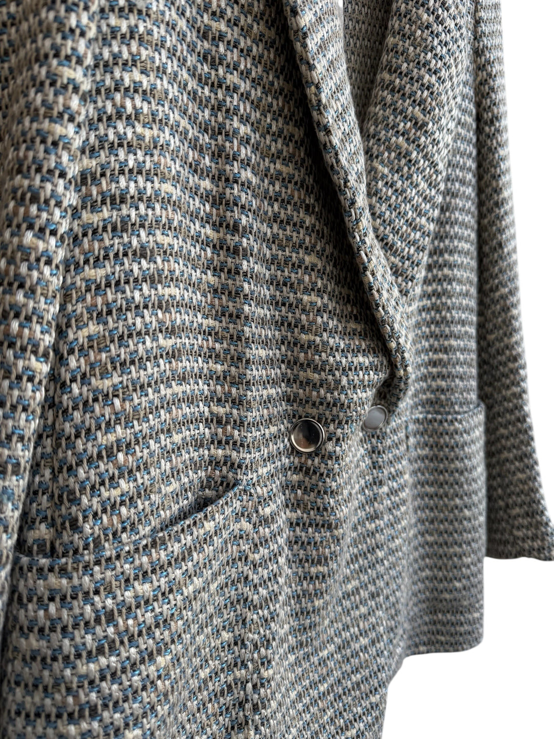 ReTrend textured woven blazer in beige, ecru, and blue. Features a lapel collar, crossover button closure, and metallic buttons.
