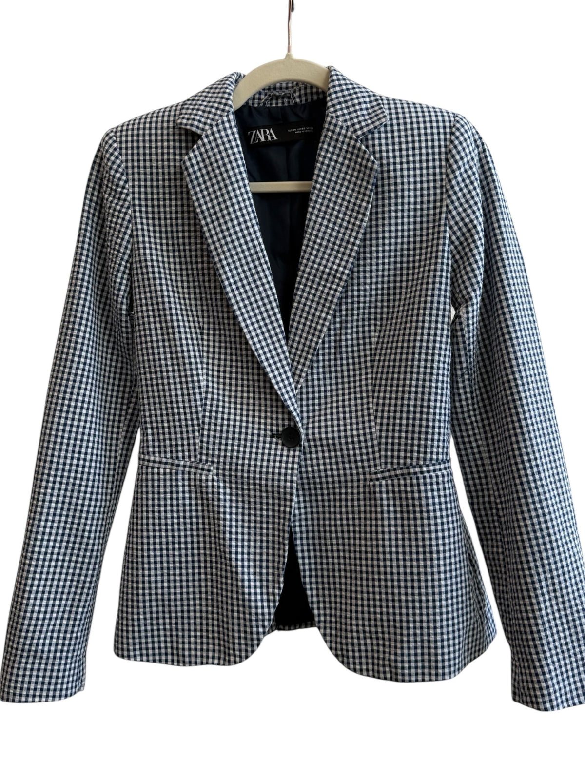 ReTrend Zara blue and white gingham fitted blazer with single button closure and tailored collar.