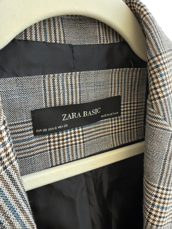 ReTrend Zara Prince of Wales check blazer in grey and beige, size M. Elegant, structured, and timeless.