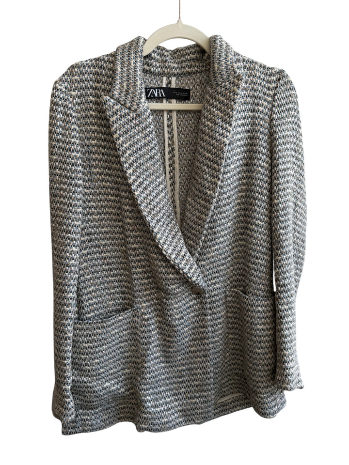 ReTrend Zara textured blazer, size S, with beige, ecru, and blue threads. Features a lapel collar and double-breasted button closure.